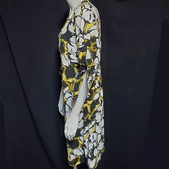 Ile Yellow, Black, & White Floral Dress (12) - Picture 4 of 6